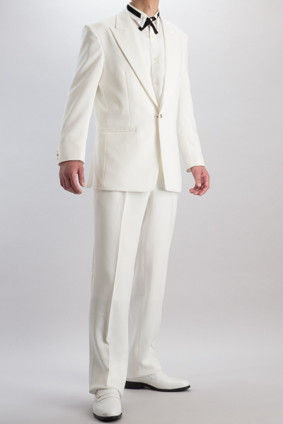 錦鯉 白スーツ