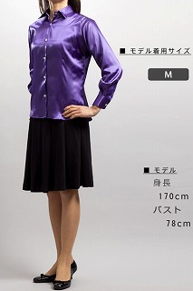 紫色女性用サテンシャツ