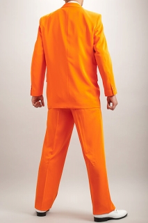 オレンジ色のスーツ | カラースーツ シングル 3つボタン オレンジ